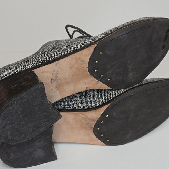 Louise et Cie Stylish Tweed lace up Pumps - Picture 7 of 8